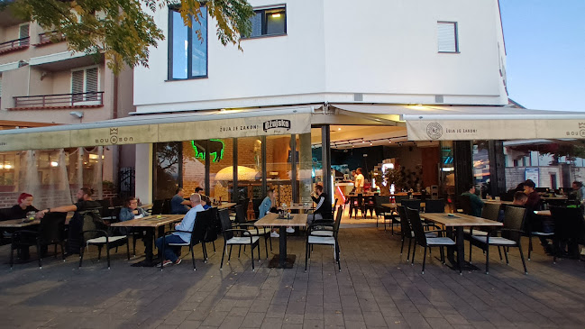 Vanjska terasa Bourbon Grill Njivice